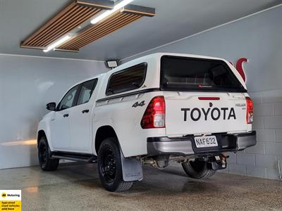 2020 Toyota Hilux - Thumbnail