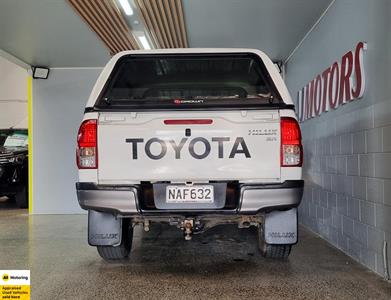 2020 Toyota Hilux - Thumbnail