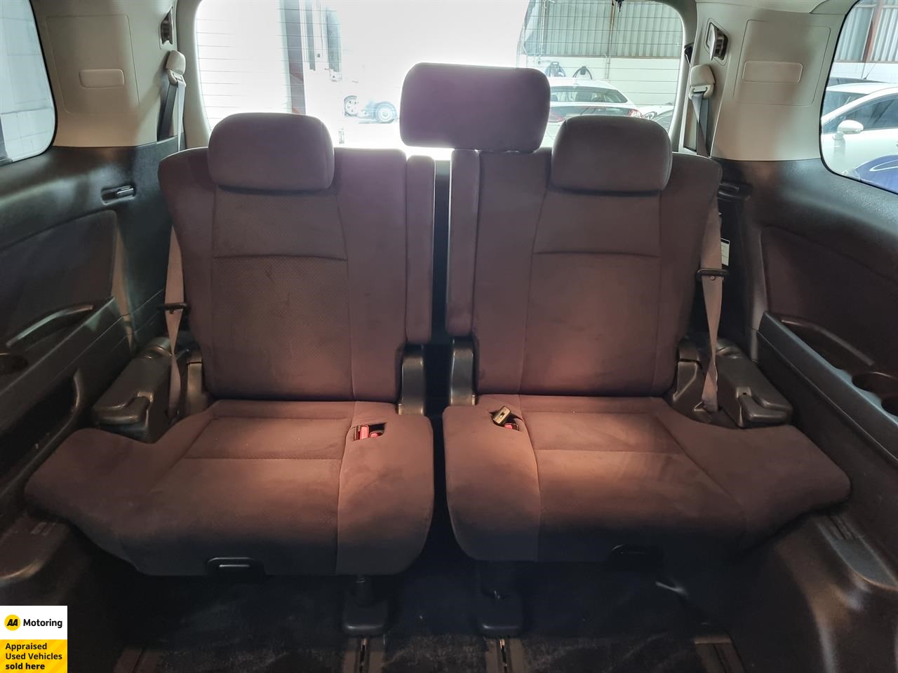 2011 Toyota Alphard