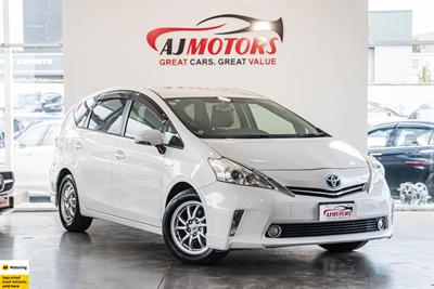 2012 Toyota Prius - Thumbnail