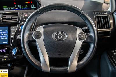 2012 Toyota Prius - Thumbnail