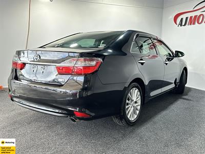 2015 Toyota Camry - Thumbnail