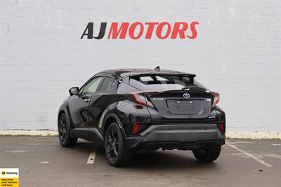 2018 Toyota C-HR - Thumbnail