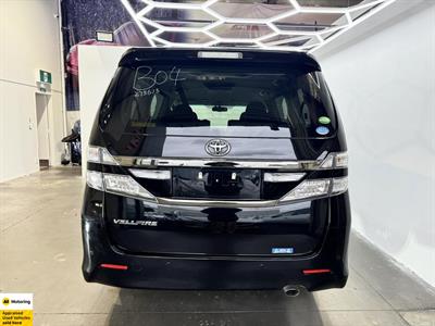 2013 Toyota Vellfire - Thumbnail