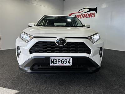 2019 Toyota RAV4 - Thumbnail