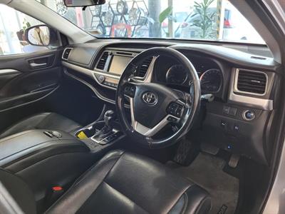 2019 Toyota Highlander - Thumbnail