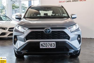 2021 Toyota RAV4 - Thumbnail