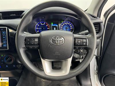 2020 Toyota Hilux - Thumbnail