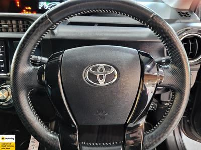 2015 Toyota Aqua - Thumbnail