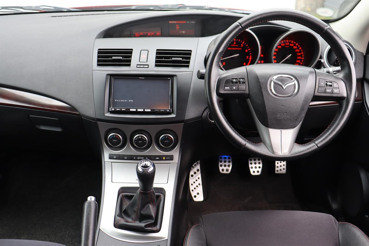 2010 Mazda Axela