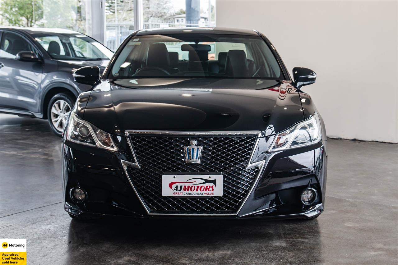 2014 Toyota Crown