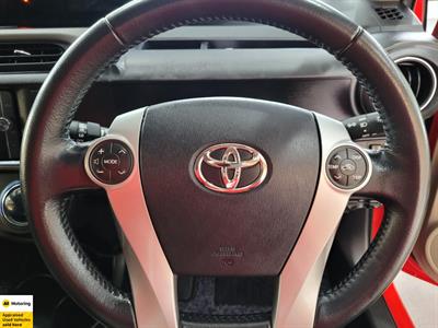 2013 Toyota Aqua - Thumbnail