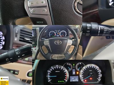 2013 Toyota Alphard - Thumbnail