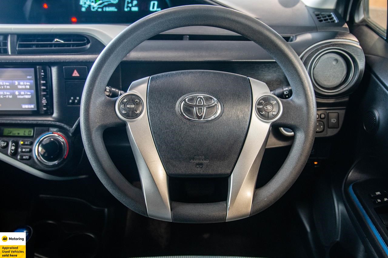 2015 Toyota Aqua