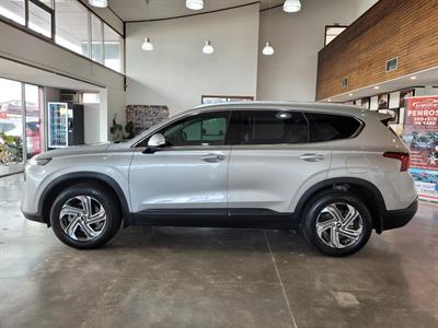 2021 Hyundai Santa Fe - Thumbnail