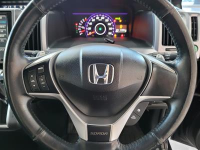 2013 Honda STEPWAGON - Thumbnail