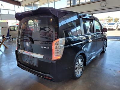 2013 Honda STEPWAGON - Thumbnail