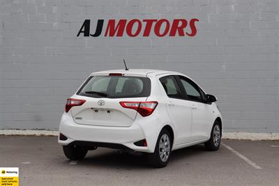 2019 Toyota Yaris - Thumbnail