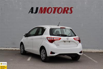 2019 Toyota Yaris - Thumbnail