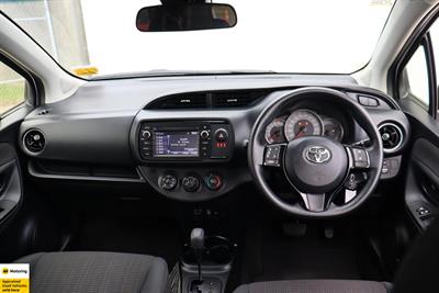 2019 Toyota Yaris - Thumbnail