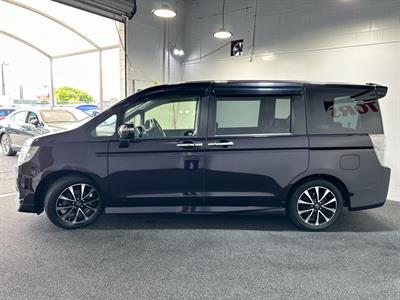 2013 Honda STEPWAGON - Thumbnail