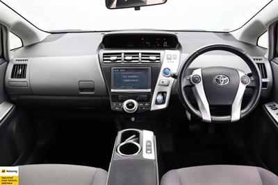 2013 Toyota Prius - Thumbnail