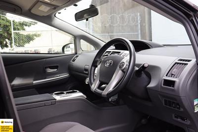 2013 Toyota Prius - Thumbnail