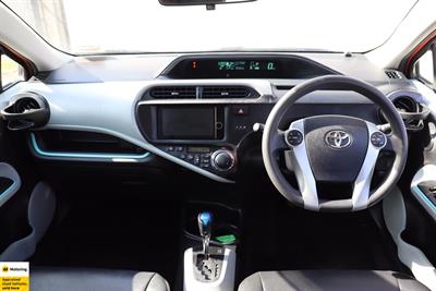 2013 Toyota Aqua - Thumbnail