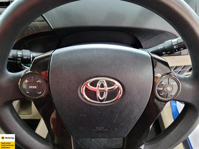 2013 Toyota Prius - Thumbnail