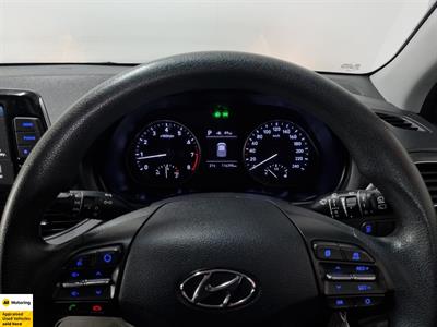 2020 Hyundai i30 - Thumbnail