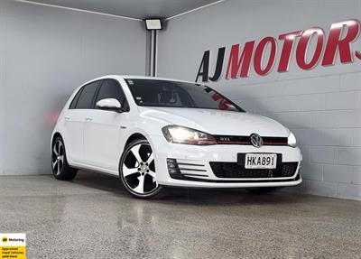 2014 Volkswagen Golf - Thumbnail