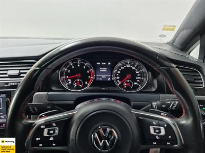 2014 Volkswagen Golf - Thumbnail