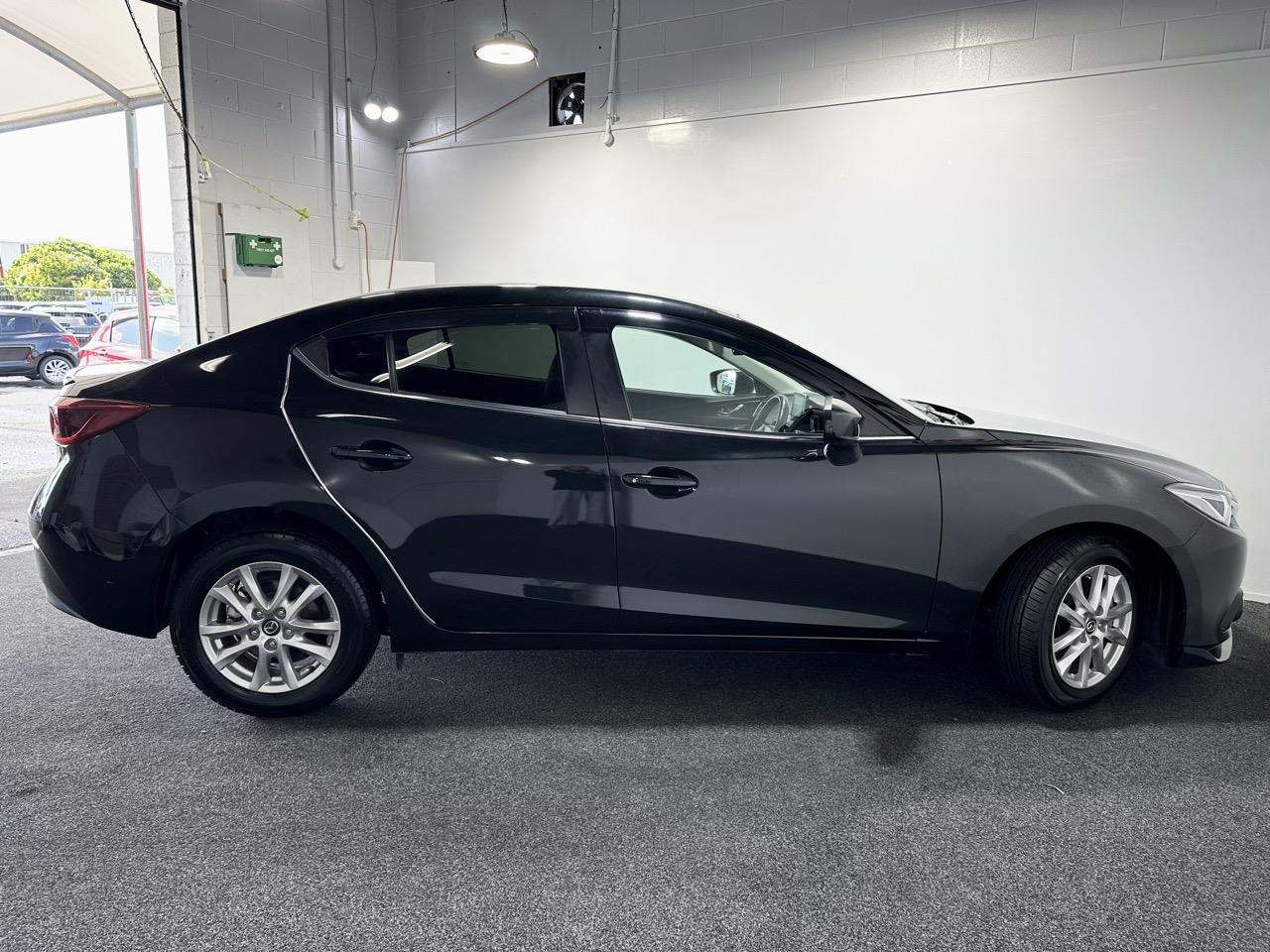 2014 Mazda Axela