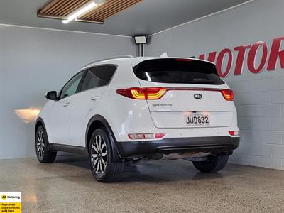 2016 Kia Sportage - Thumbnail