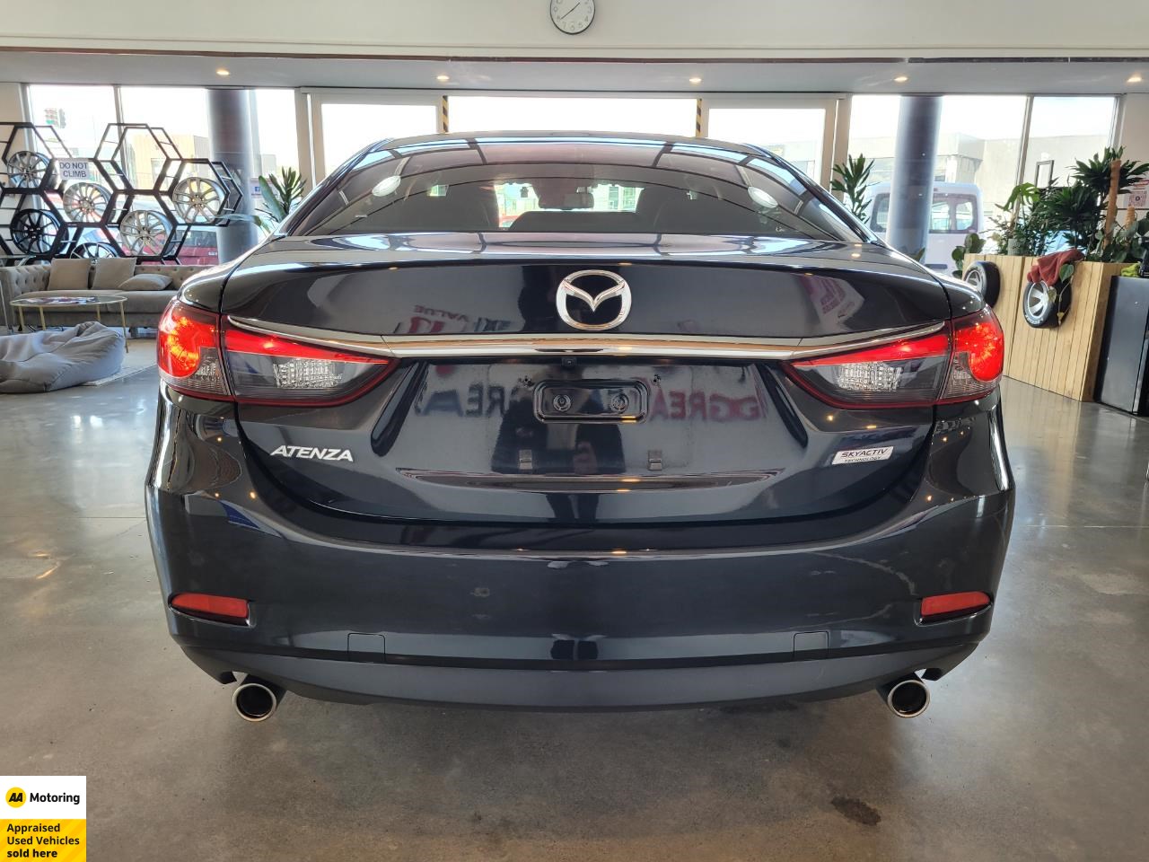 2014 Mazda Atenza