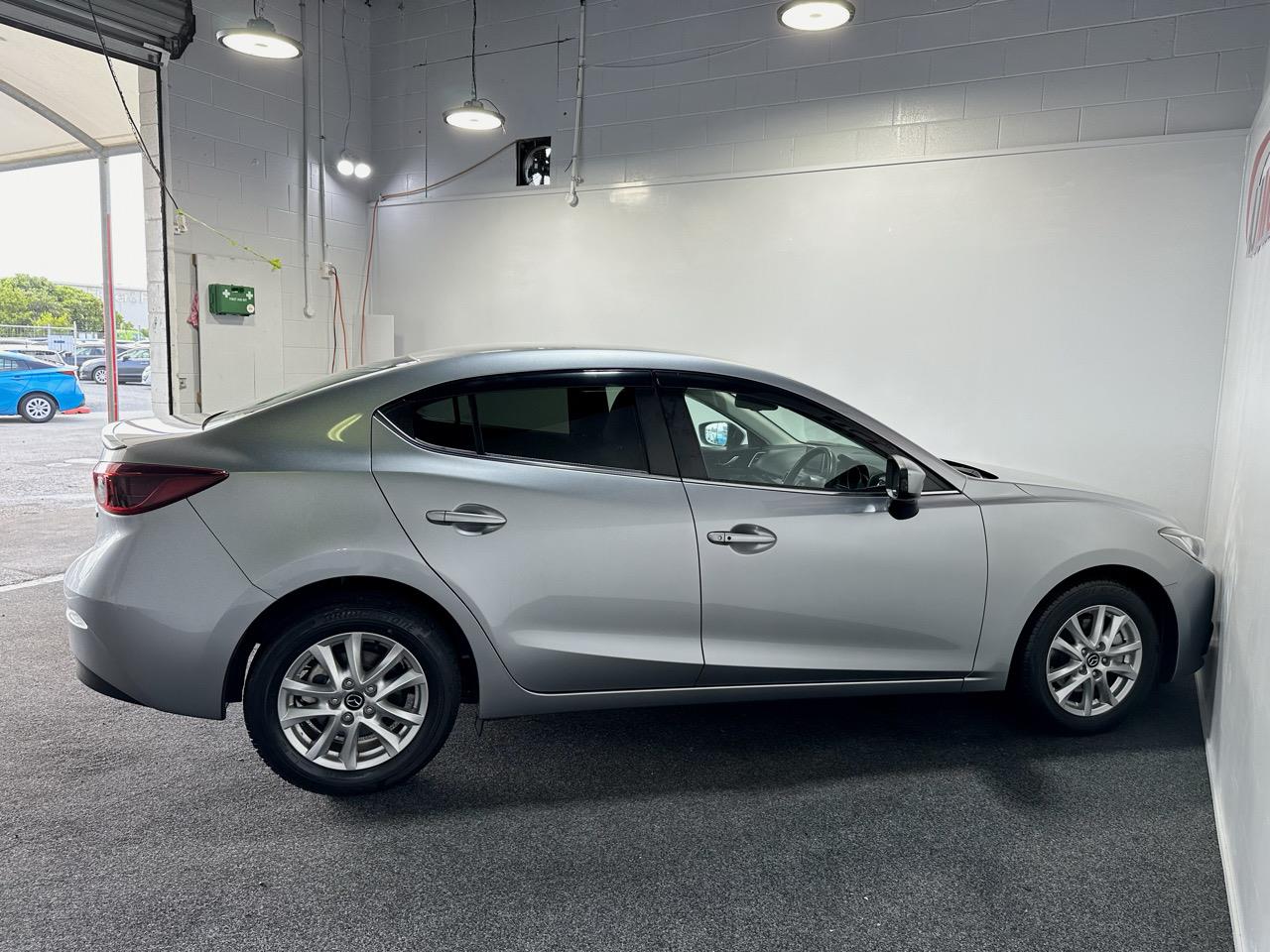 2015 Mazda Axela