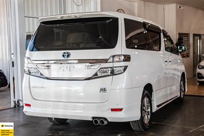 2013 Toyota Vellfire - Thumbnail