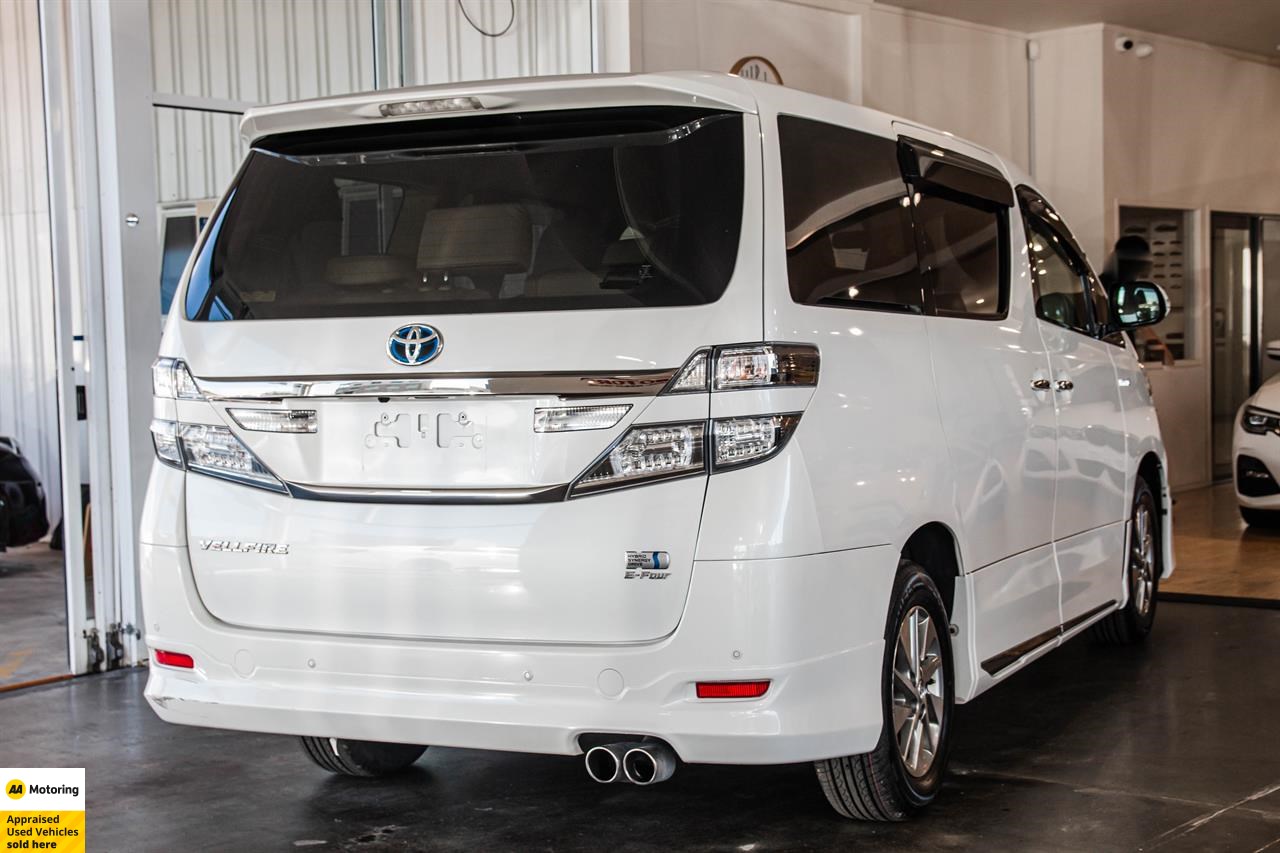 2013 Toyota Vellfire