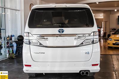 2013 Toyota Vellfire - Thumbnail