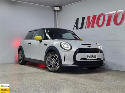 2022 Mini Cooper - Thumbnail