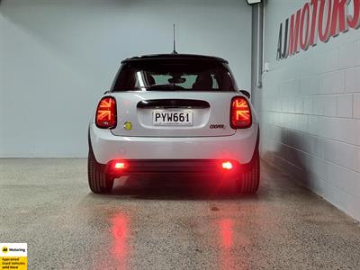 2022 Mini Cooper - Thumbnail