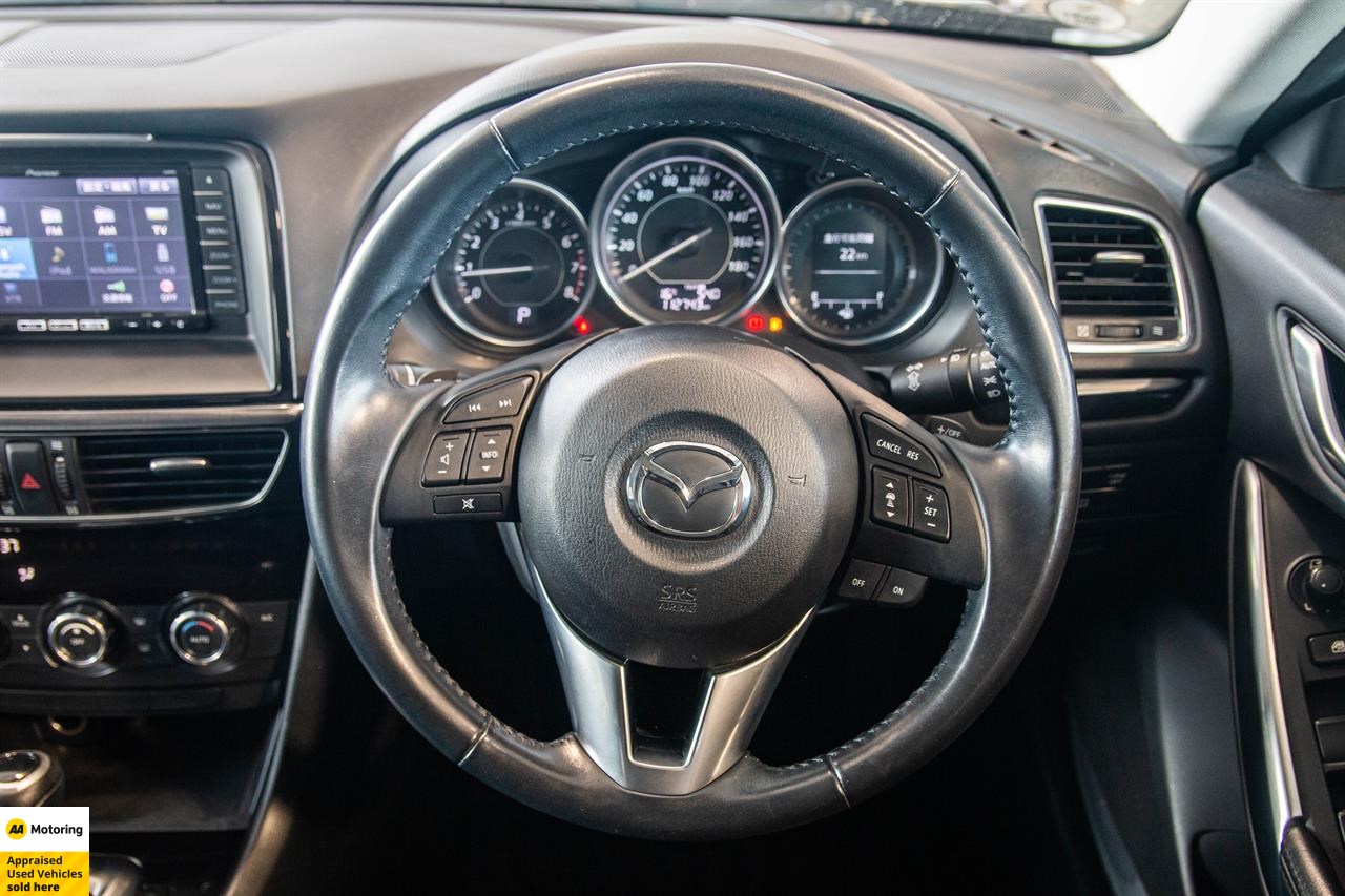 2014 Mazda Atenza