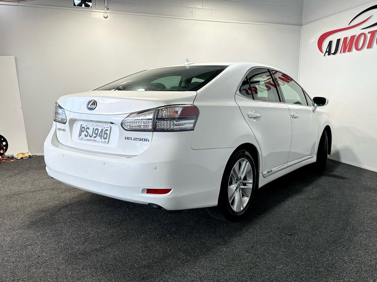 2011 Lexus HS250H