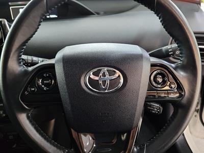 2019 Toyota Prius - Thumbnail