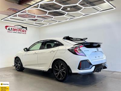 2018 Honda Civic - Thumbnail