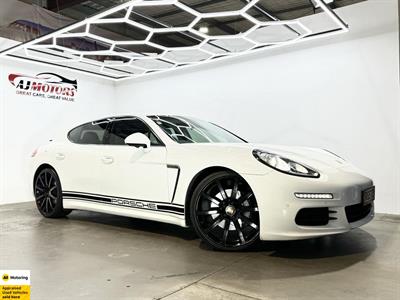 2015 Porsche PANAMERA