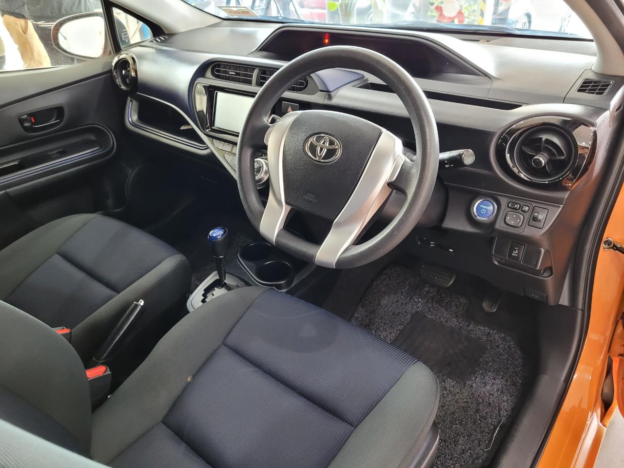 2015 Toyota Aqua