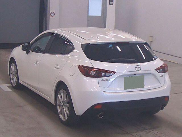 2015 Mazda Axela