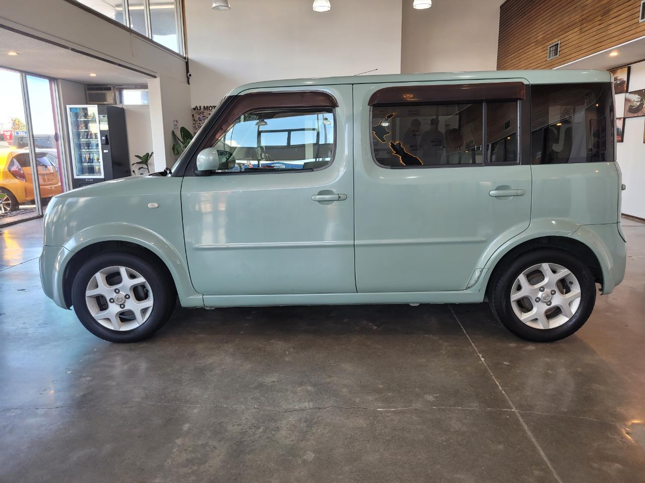 2006 Nissan Cube