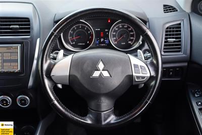 2010 Mitsubishi RVR - Thumbnail